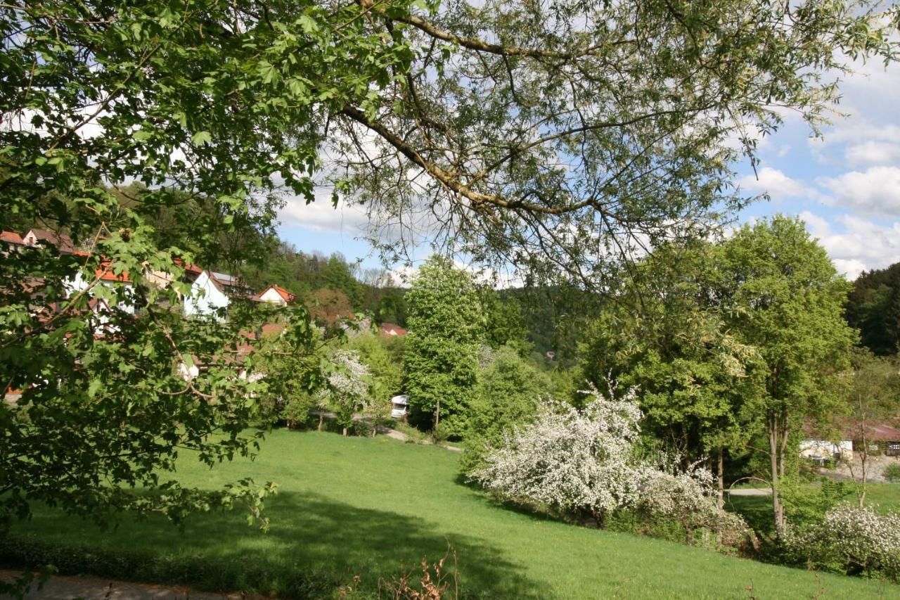 B&B Arlesbrunnen Egloffstein Экстерьер фото